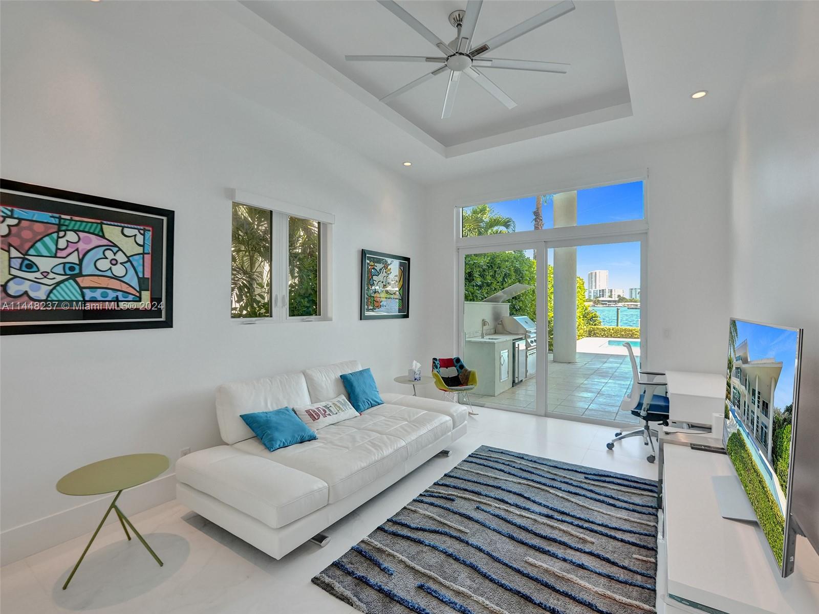 CYPRESS POINT - Residential