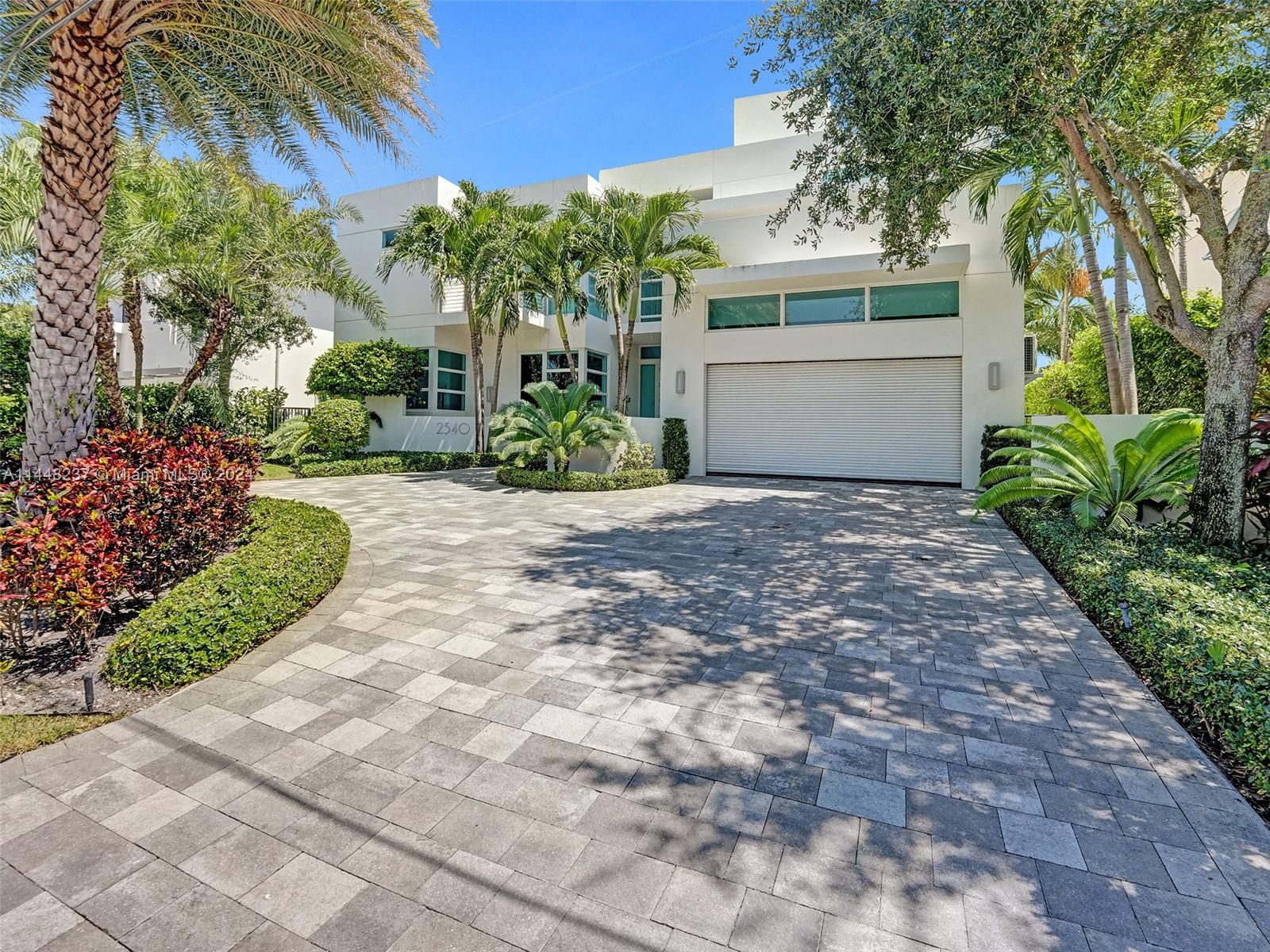 CYPRESS POINT - Residential