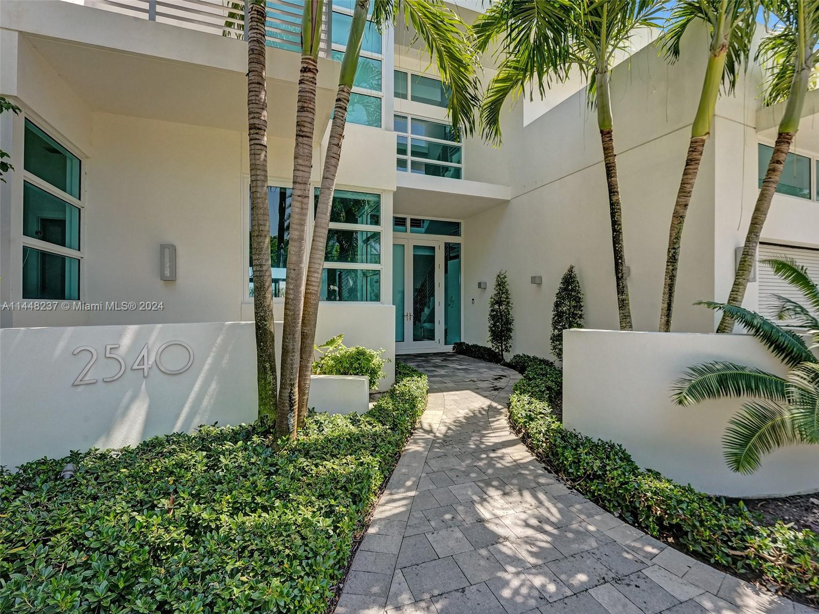 CYPRESS POINT - Residential