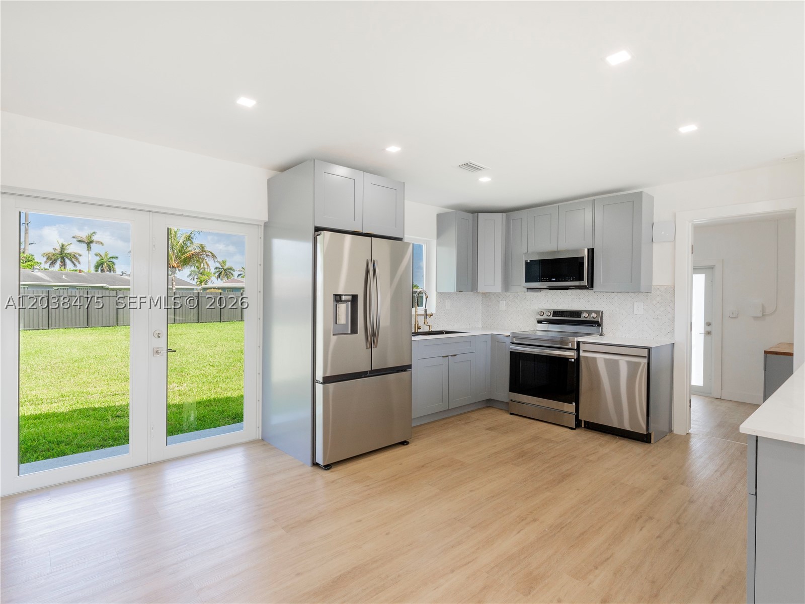7TH ADDN TO RICHMOND HEIG - Residential Lease