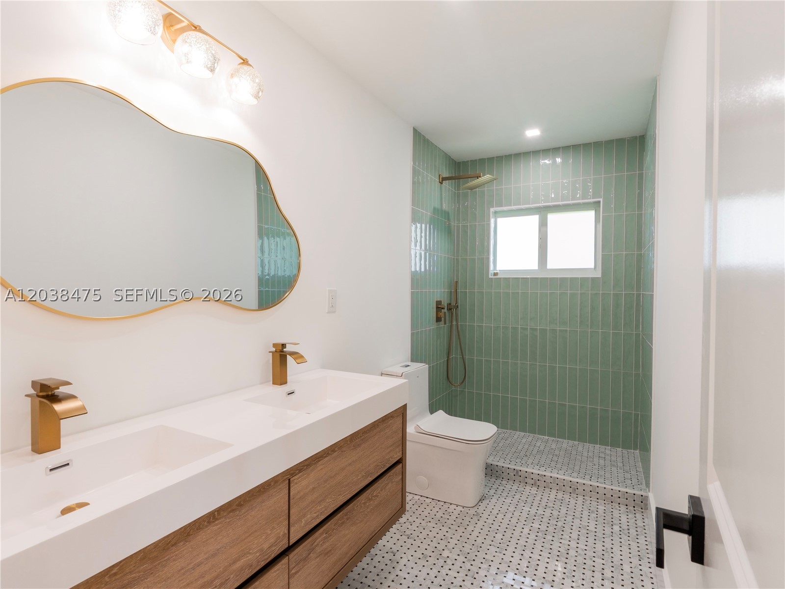 7TH ADDN TO RICHMOND HEIG - Residential Lease