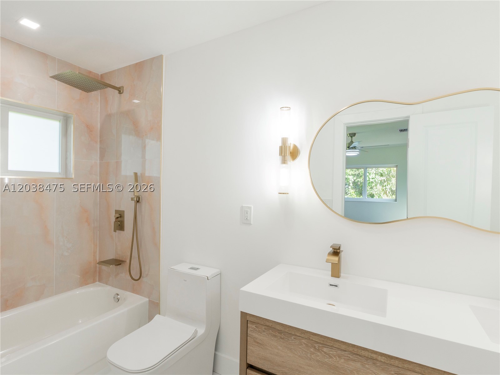 7TH ADDN TO RICHMOND HEIG - Residential Lease