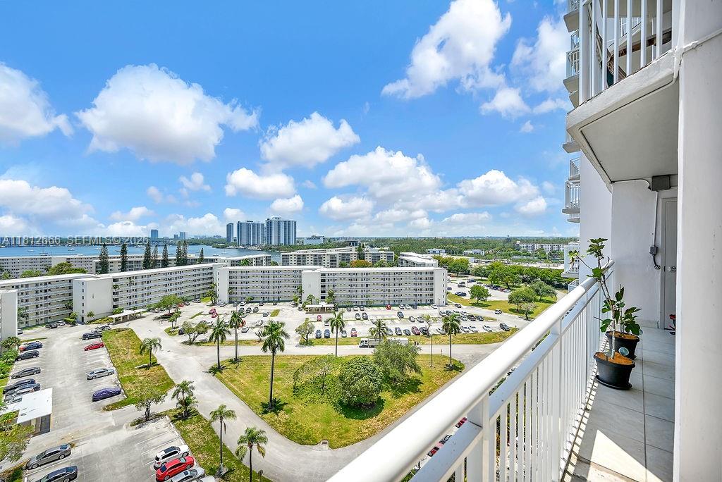 DEL PRADO MARINA - Residential