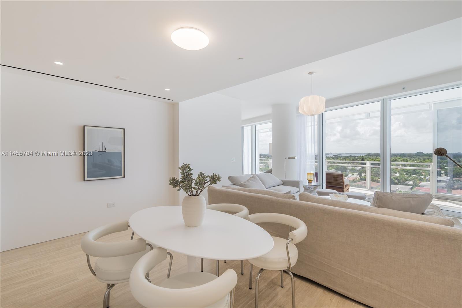 SURF CLUB CONDO - Residential