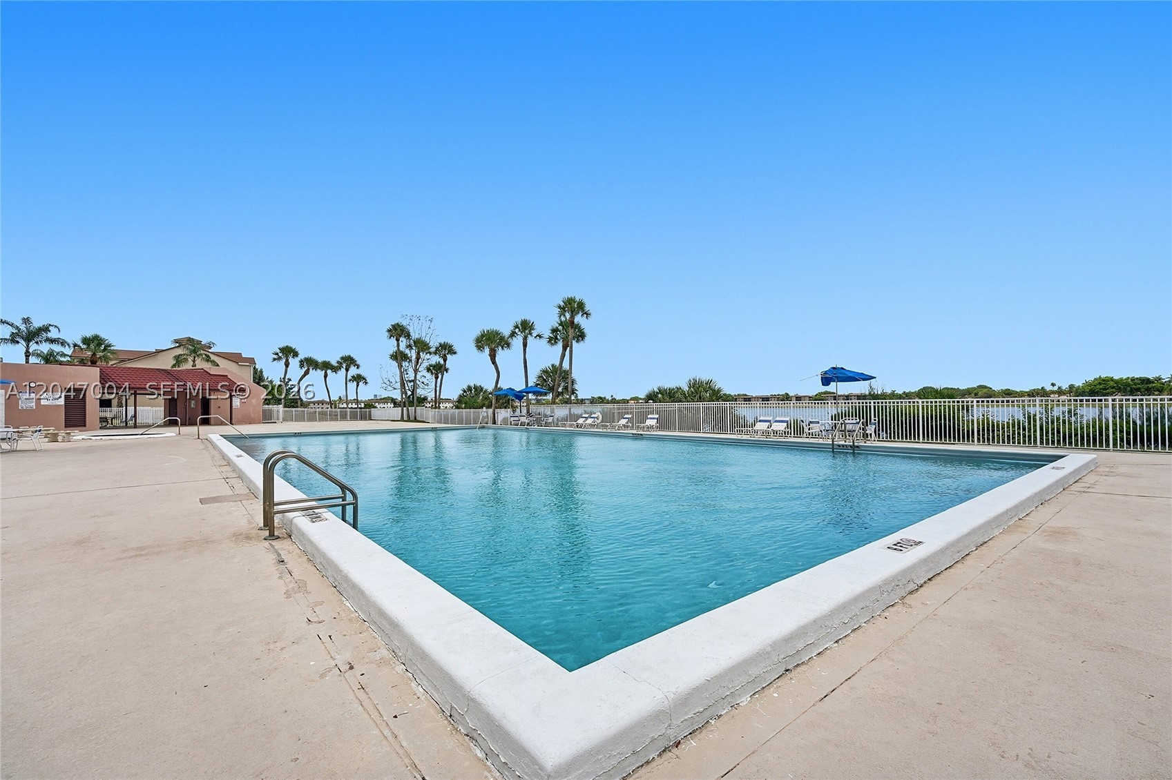 LAKE VIEW OF CALIF CLUB C - Residential
