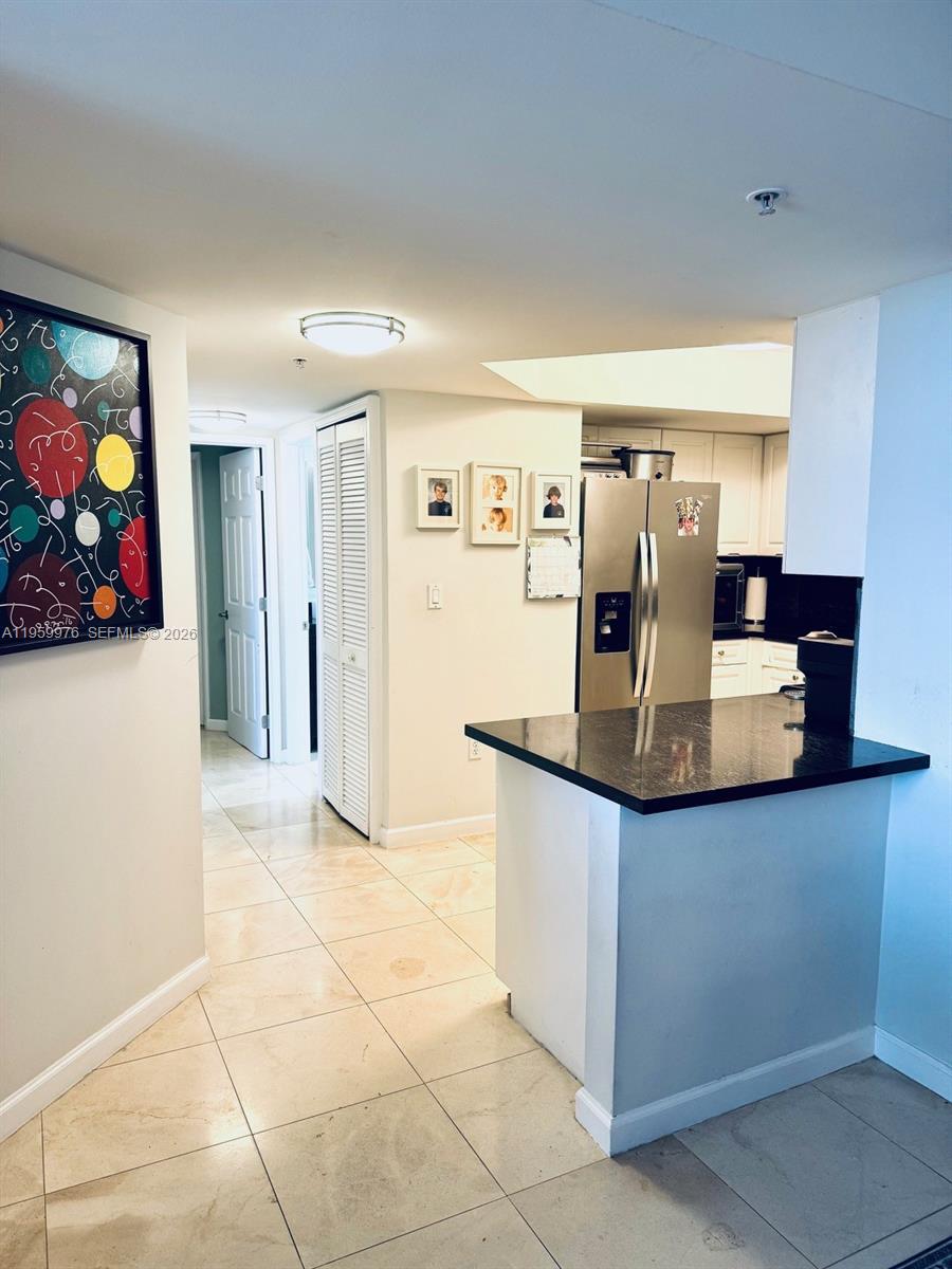SUNSET HARBOUR NORTH COND - Residential