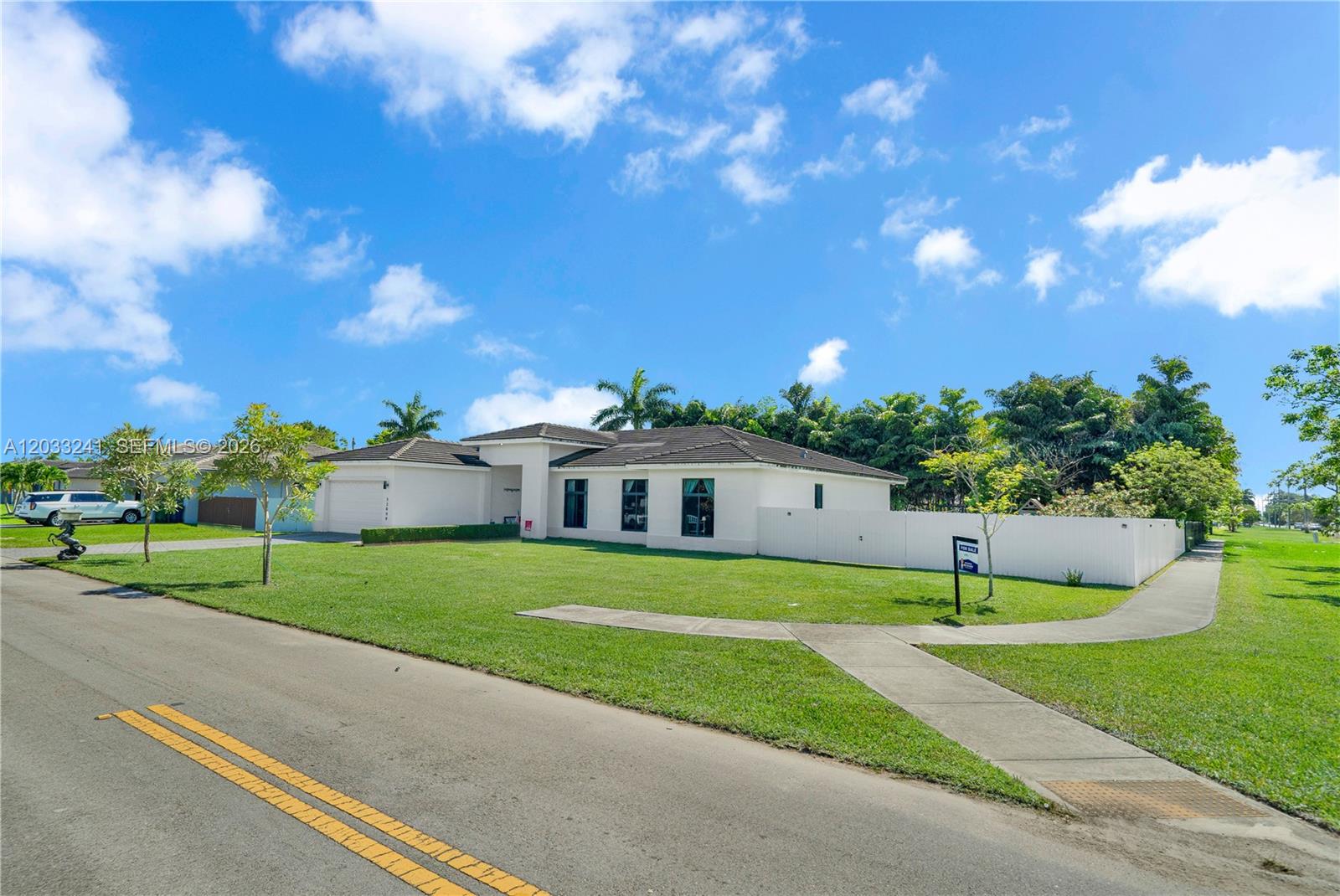 OAKWOOD GROVE - Residential