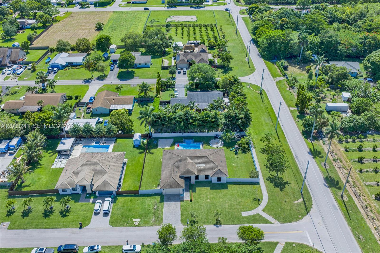 OAKWOOD GROVE - Residential