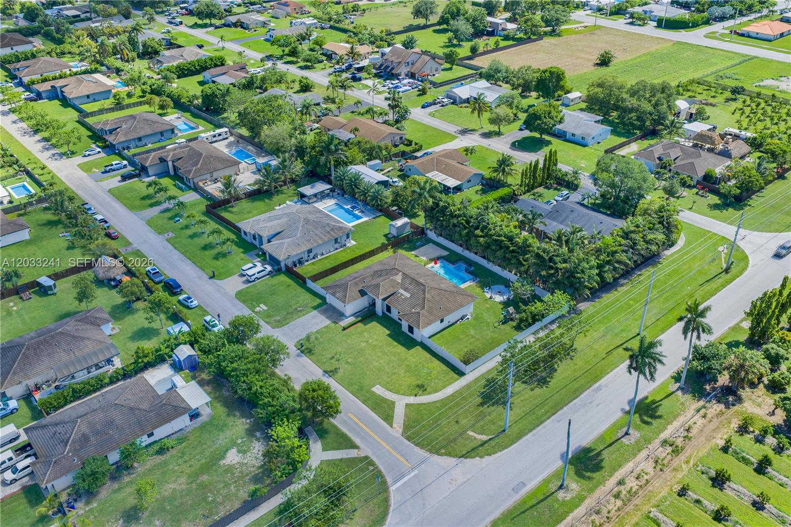 OAKWOOD GROVE - Residential