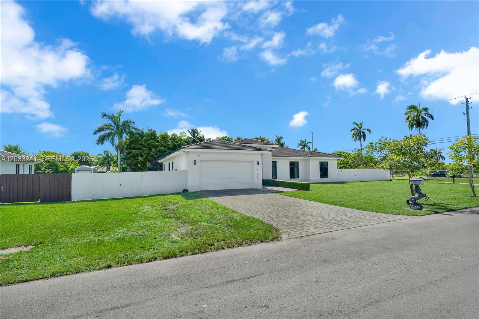 OAKWOOD GROVE - Residential