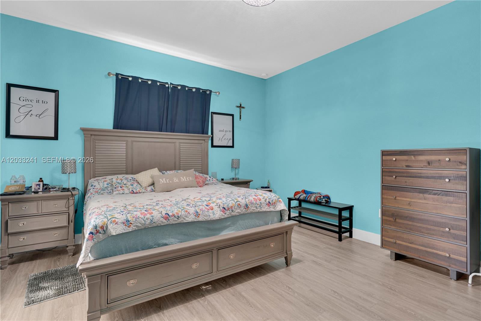 OAKWOOD GROVE - Residential