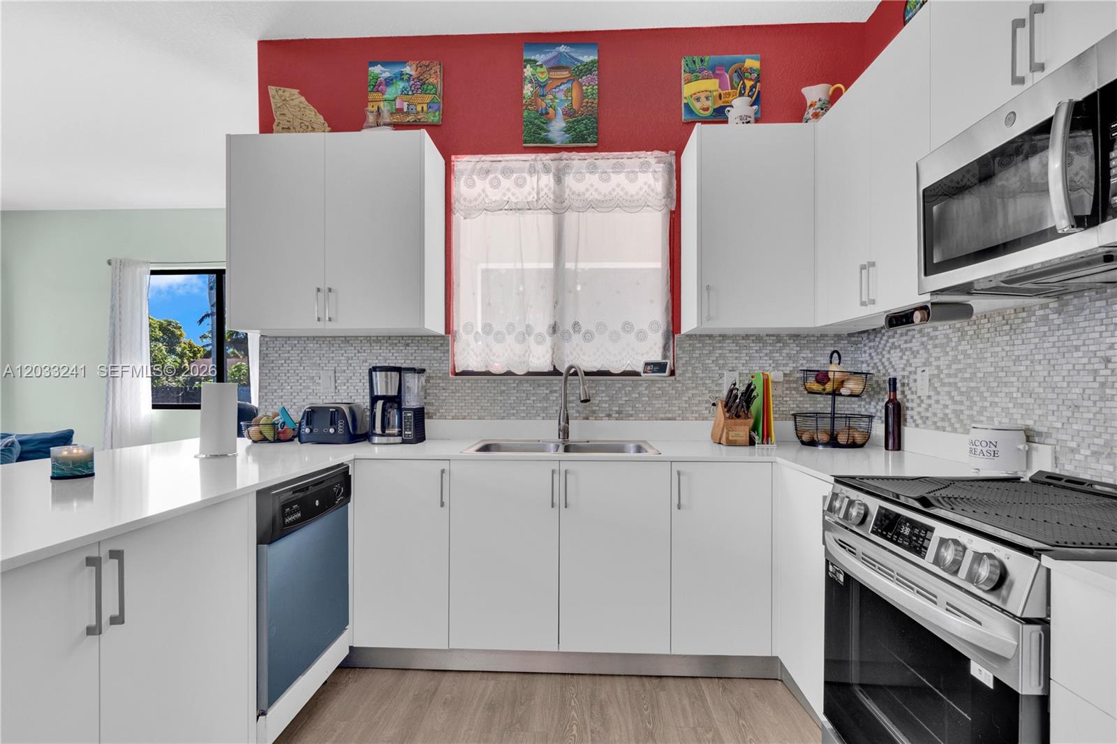 OAKWOOD GROVE - Residential