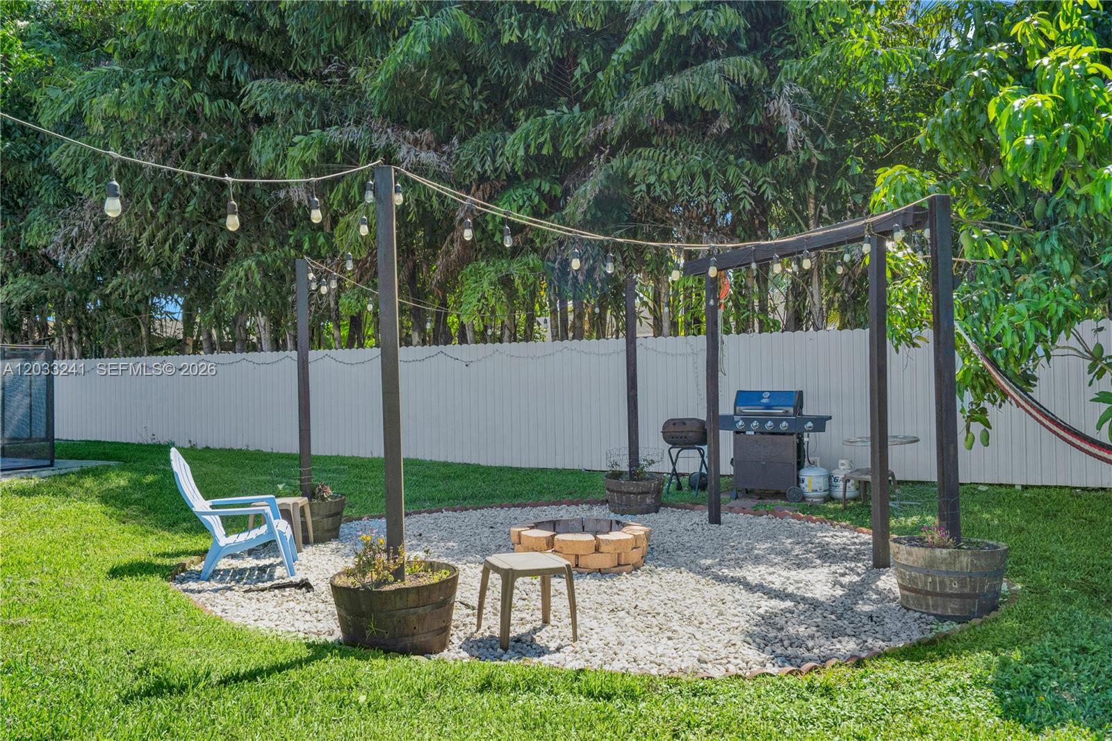 OAKWOOD GROVE - Residential