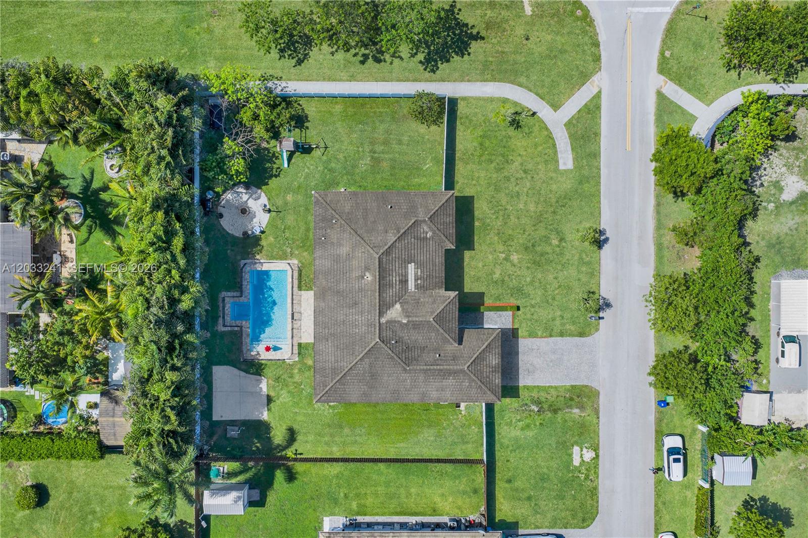 OAKWOOD GROVE - Residential
