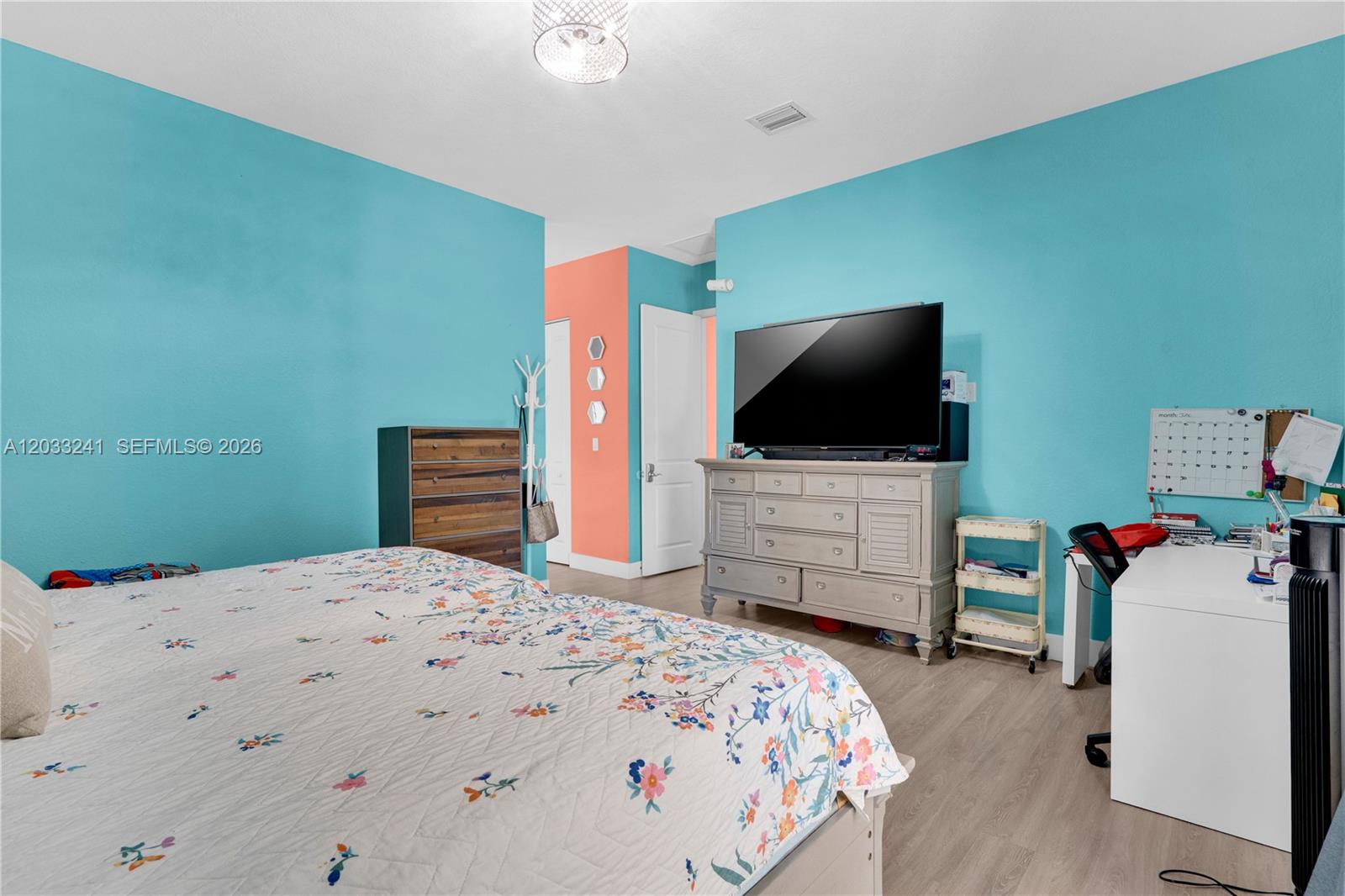 OAKWOOD GROVE - Residential