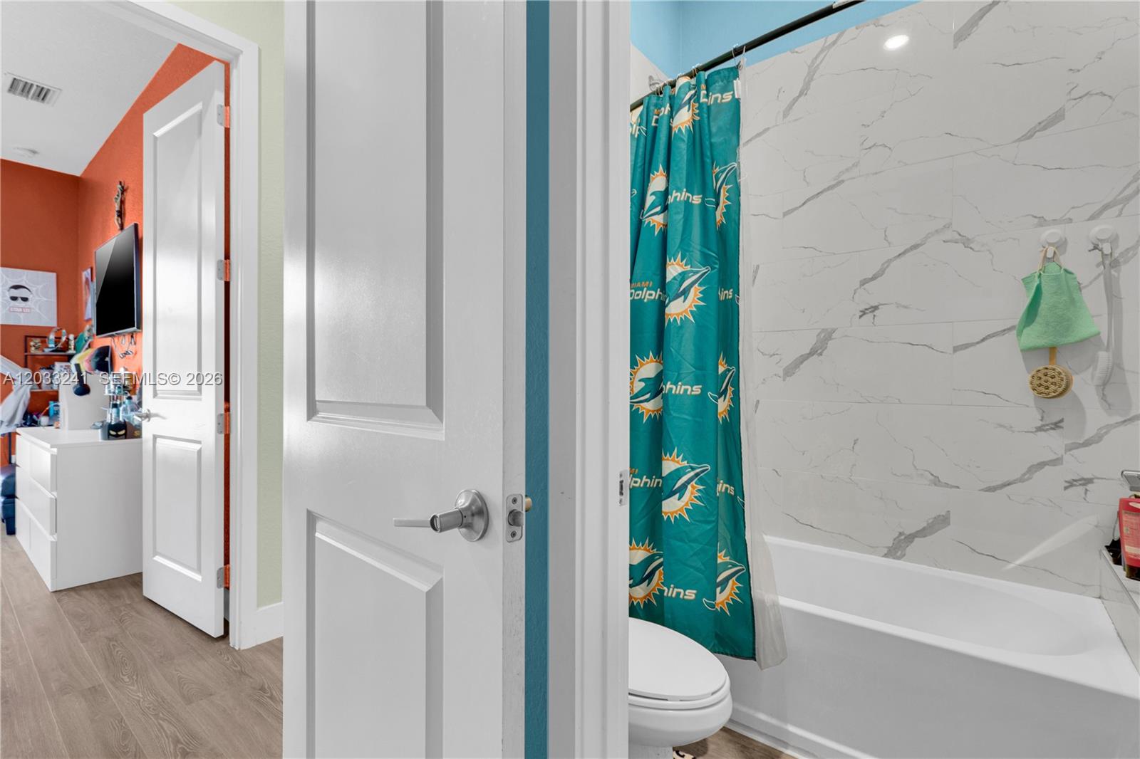 OAKWOOD GROVE - Residential