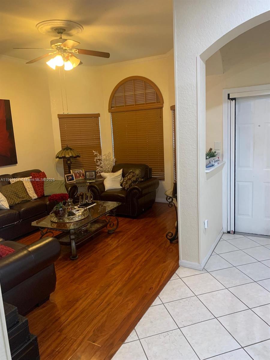 KEYS-GATE NO 1 - Residential