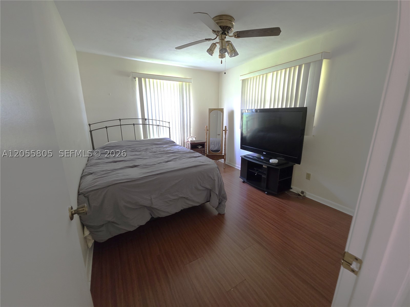 Pinewood Condominium - Residential