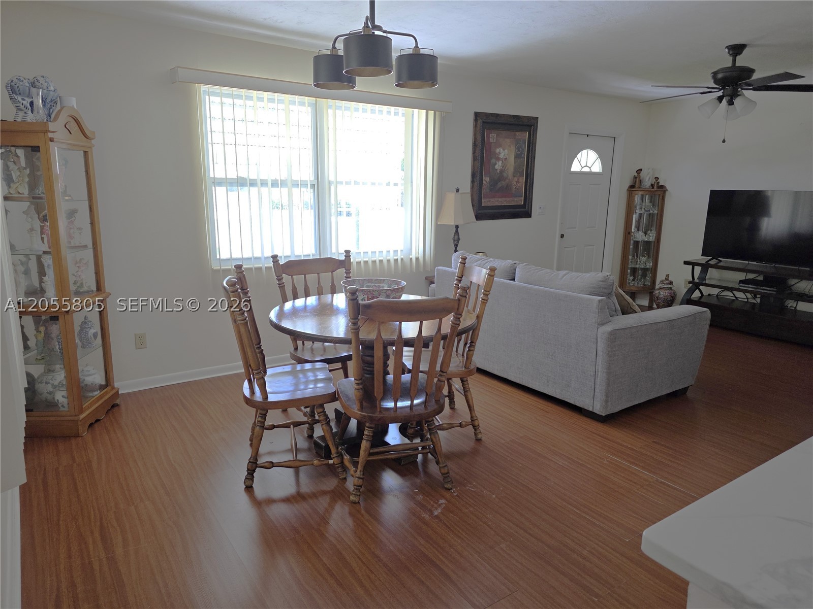 Pinewood Condominium - Residential