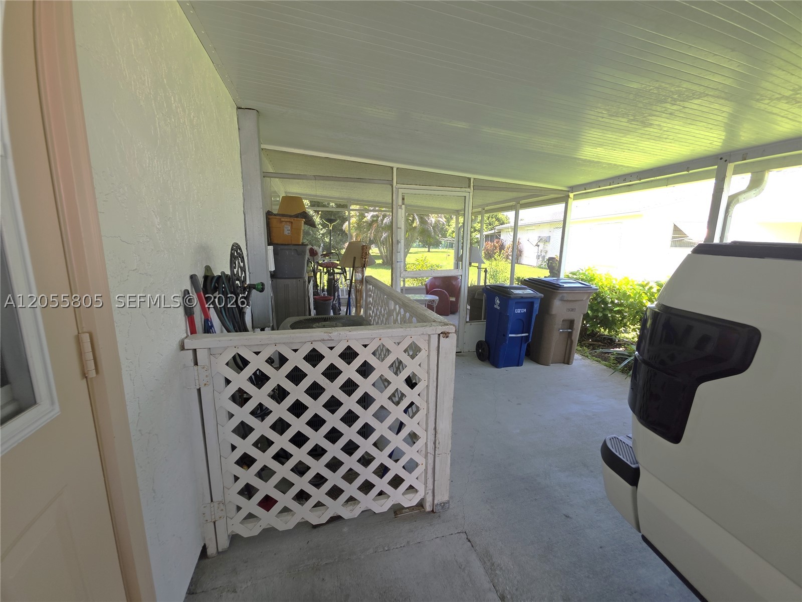 Pinewood Condominium - Residential