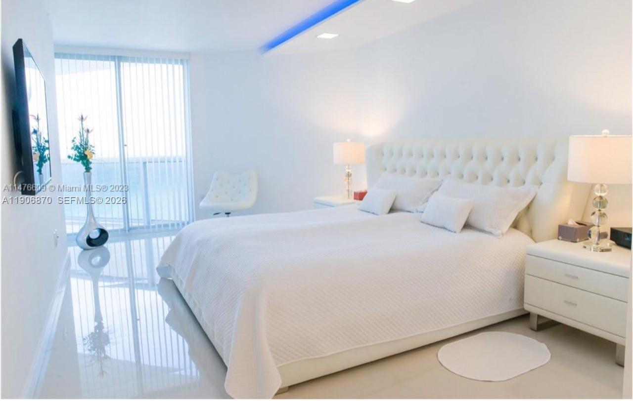 LA GORCE PALACE CONDO - Residential