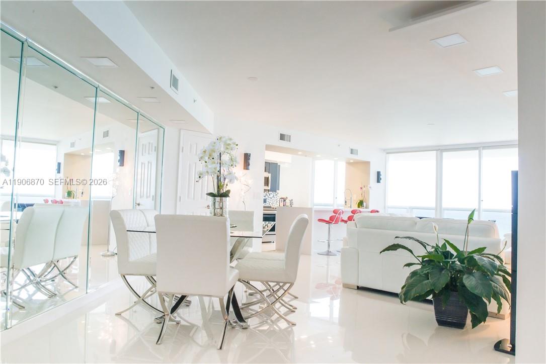LA GORCE PALACE CONDO - Residential