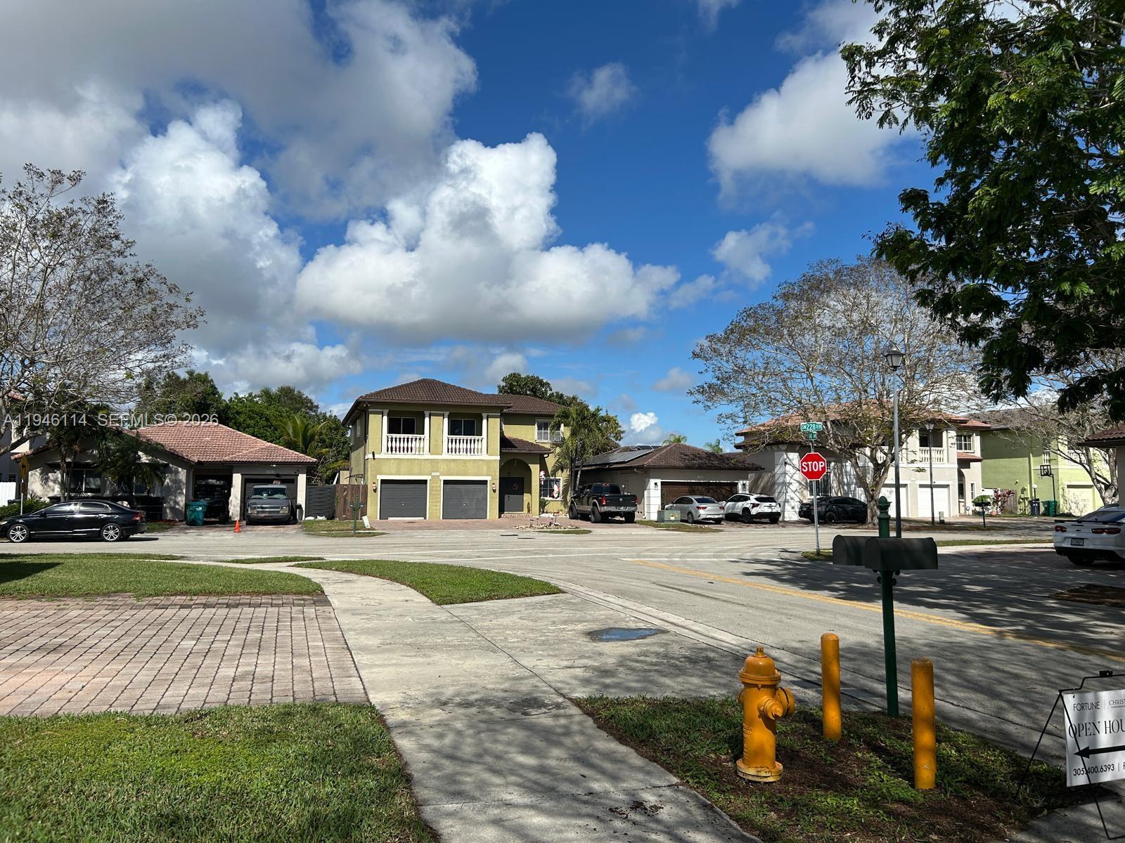 SILVER PALM HOMES - Residential