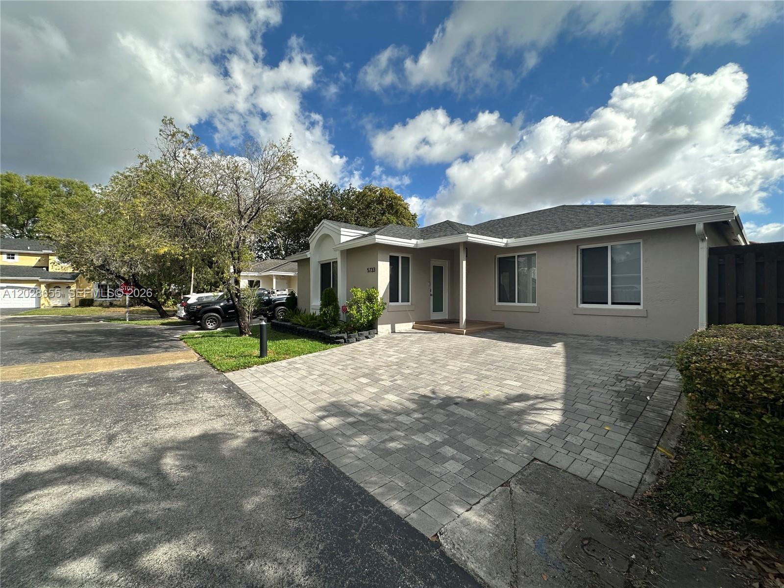 PATIO HOMES OF DORAL PINES - Residential Lease