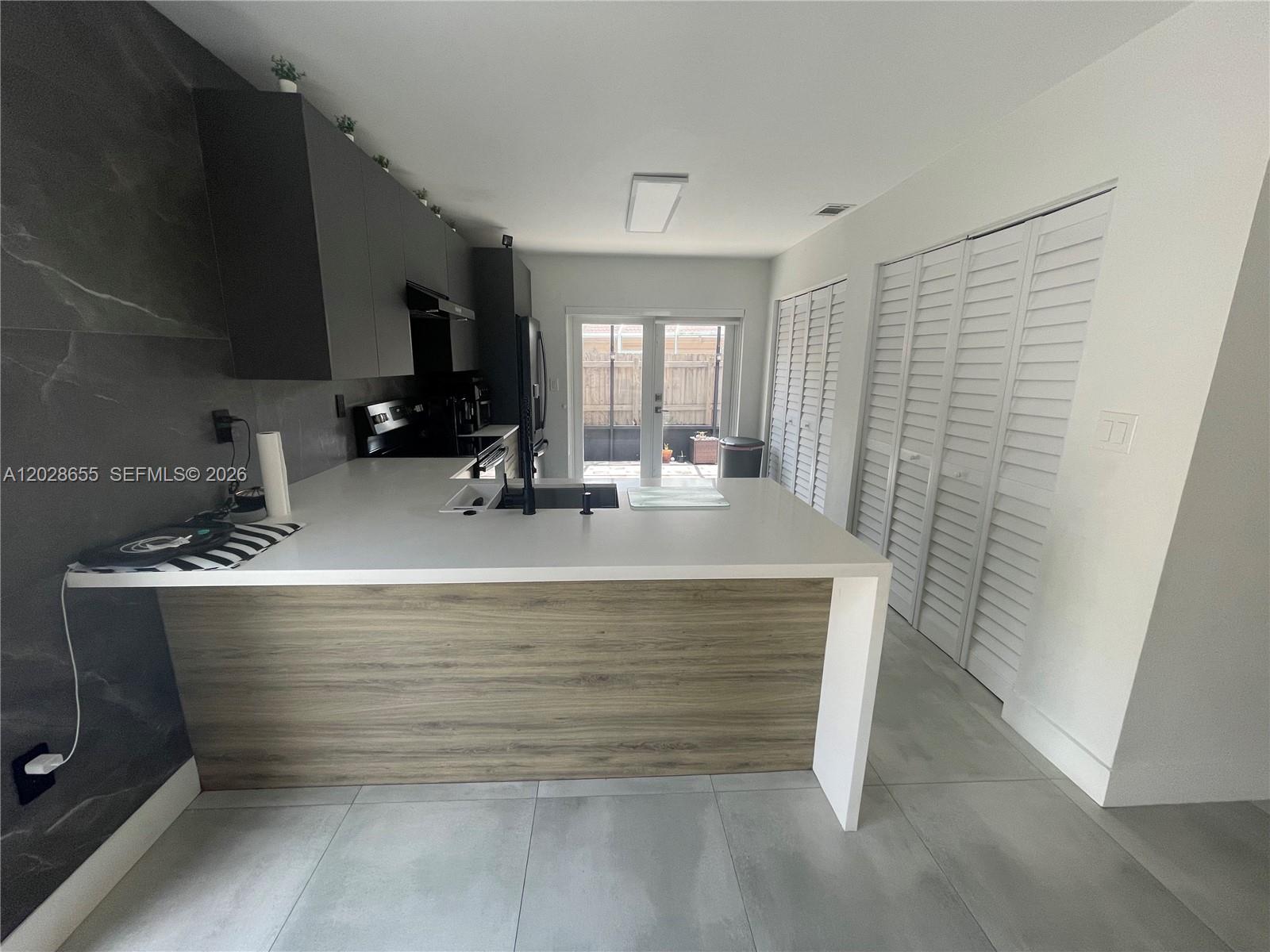 PATIO HOMES OF DORAL PINES - Residential Lease