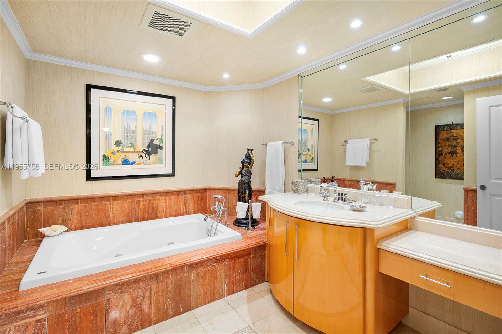 ACQUALINA OCEAN RESIDENCE - Residential