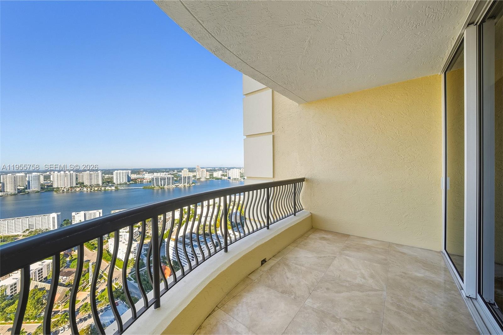 ACQUALINA OCEAN RESIDENCE - Residential