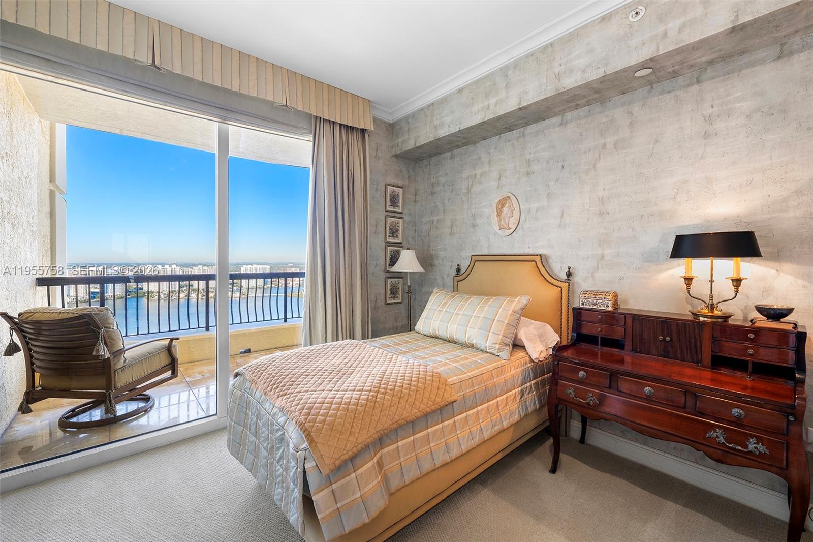 ACQUALINA OCEAN RESIDENCE - Residential