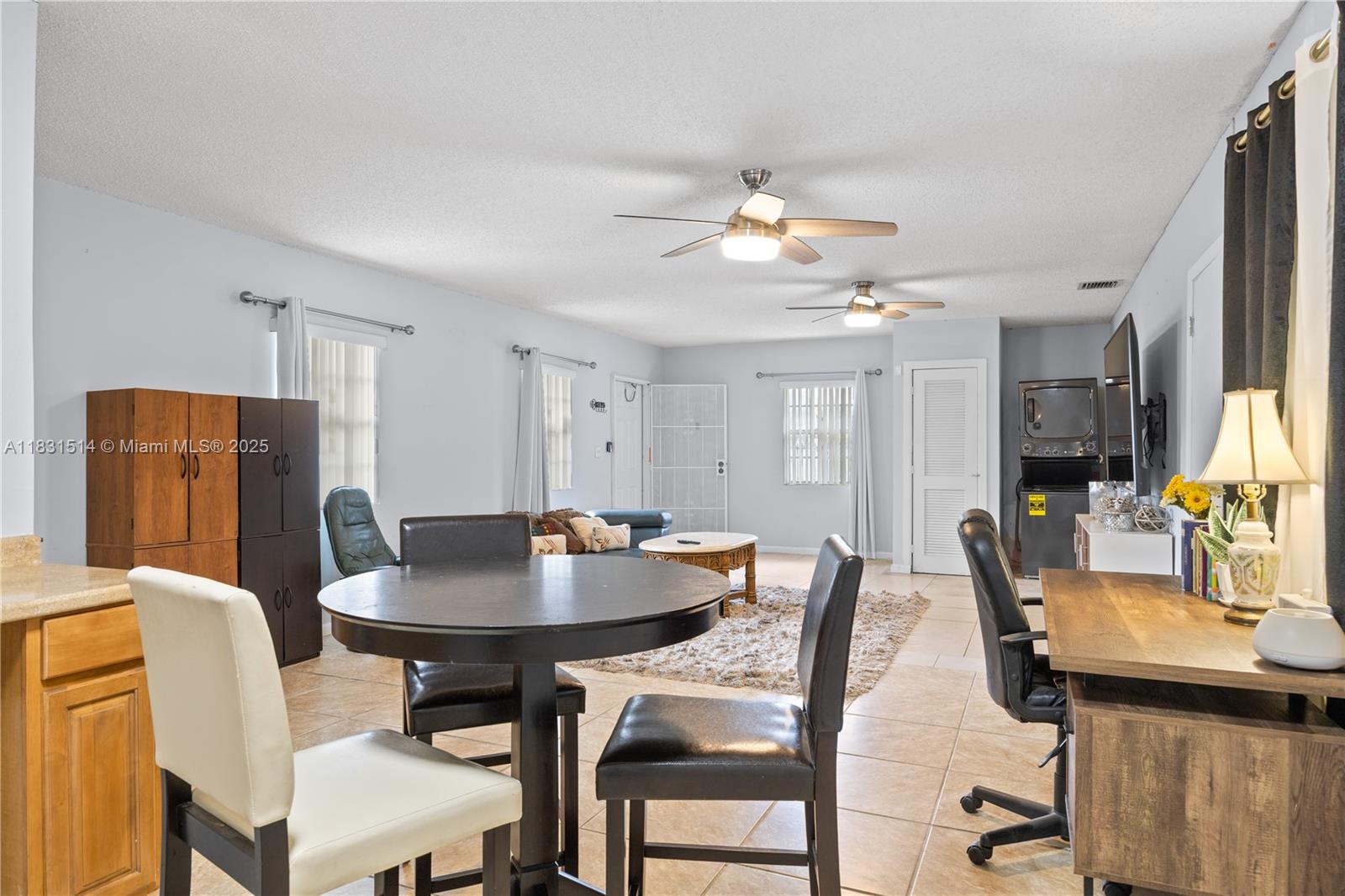 1ST ADDN TO PINEWOOD PARK - Residential Lease