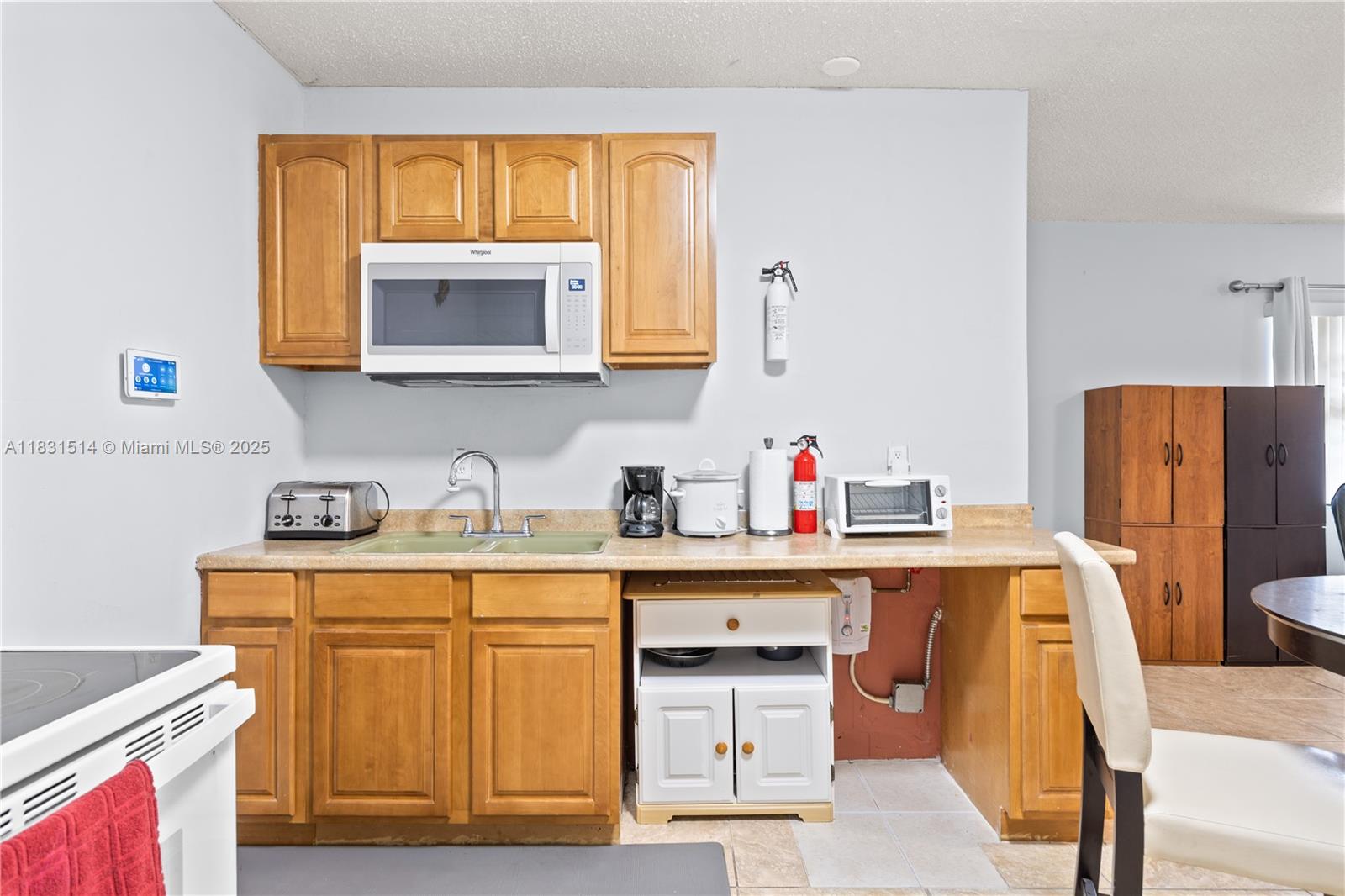 1ST ADDN TO PINEWOOD PARK - Residential Lease