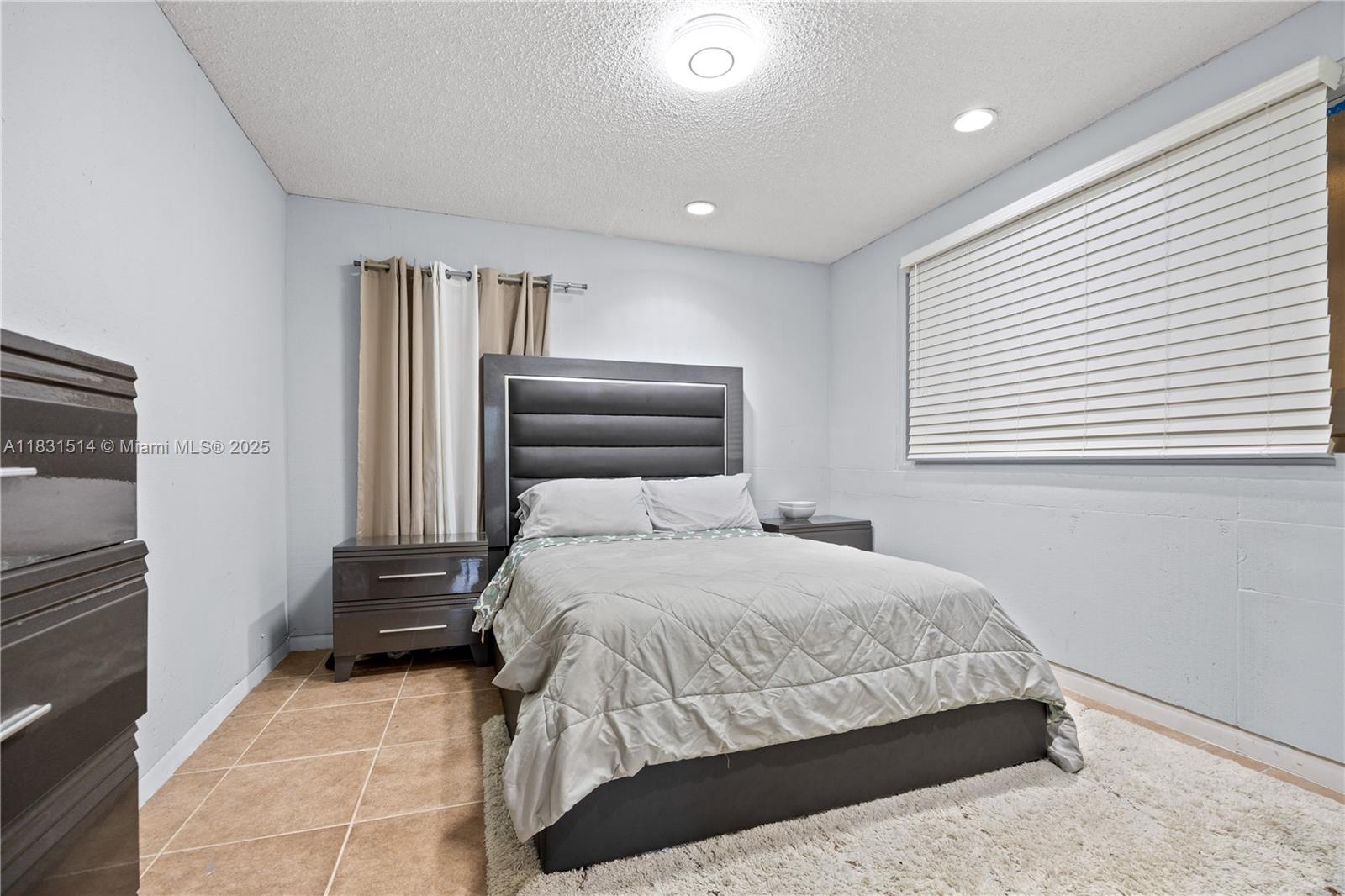 1ST ADDN TO PINEWOOD PARK - Residential Lease
