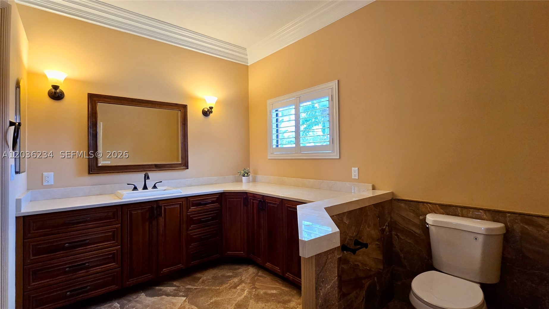 HOLLYWOOD LAKES SECTION - Residential