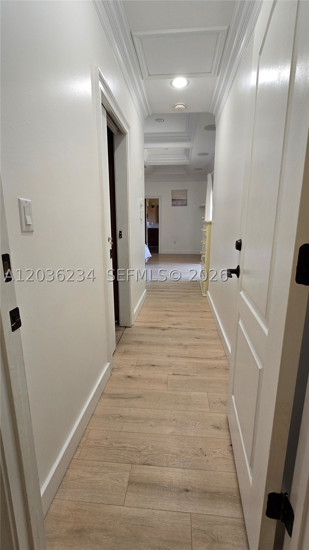 HOLLYWOOD LAKES SECTION - Residential