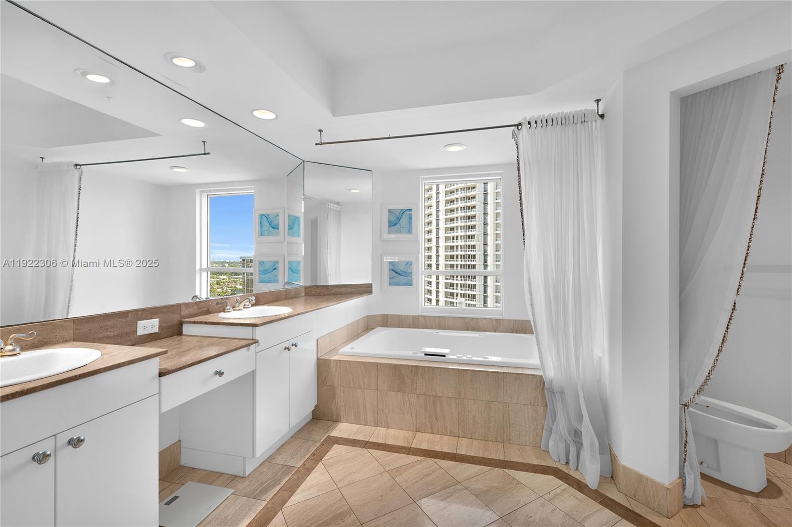 ATLANTIC III AT THE POINT - Residential