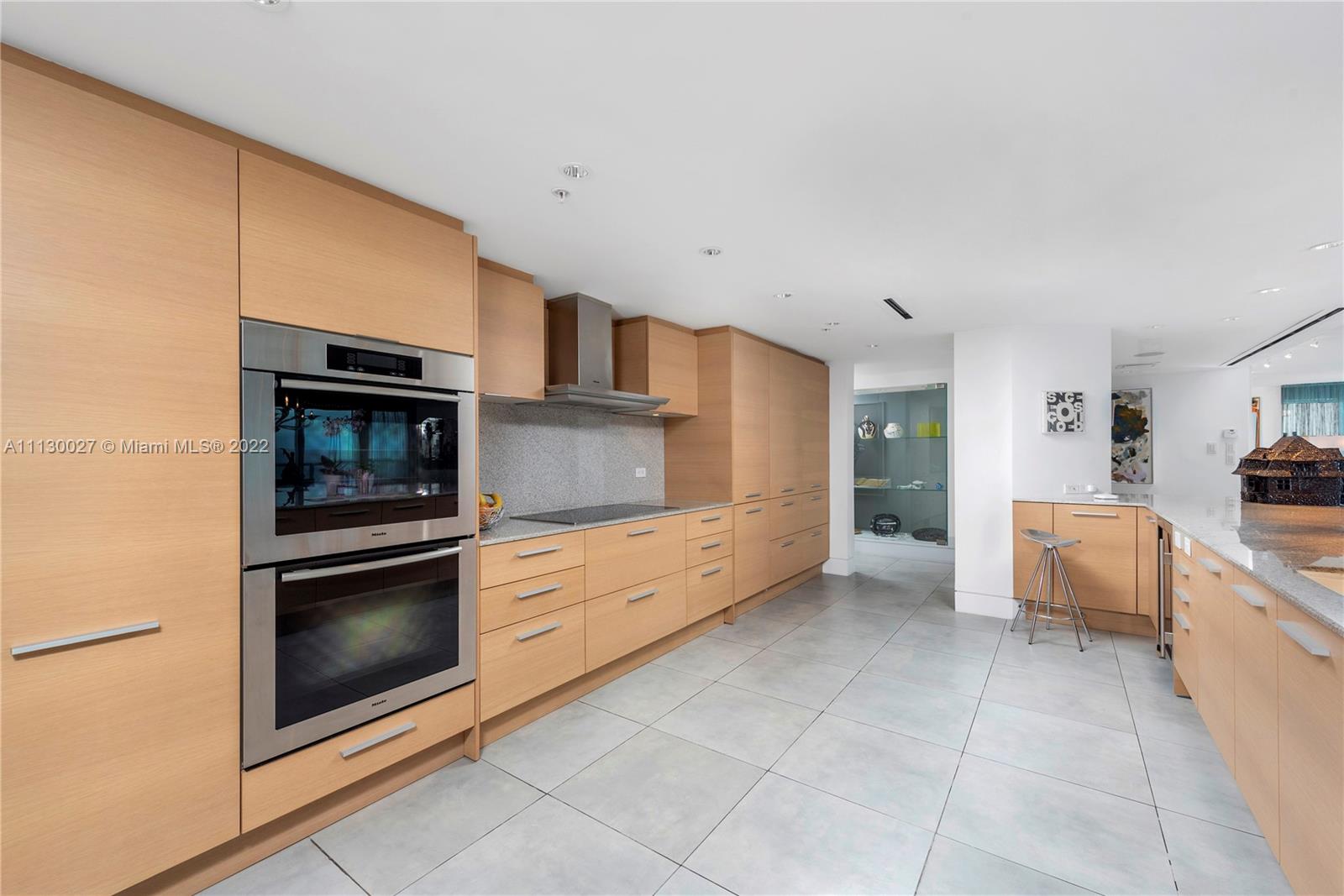 AZURE CONDO - Residential