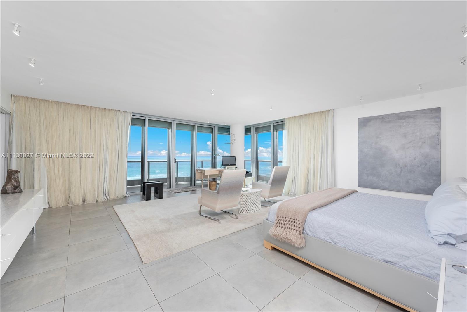 AZURE CONDO - Residential
