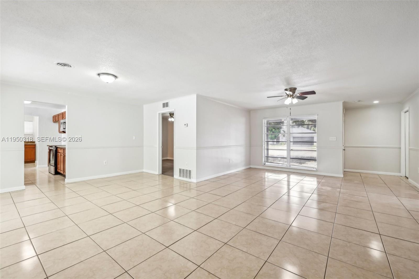 COUNTRY CLUB VILLAGE SEC - Residential