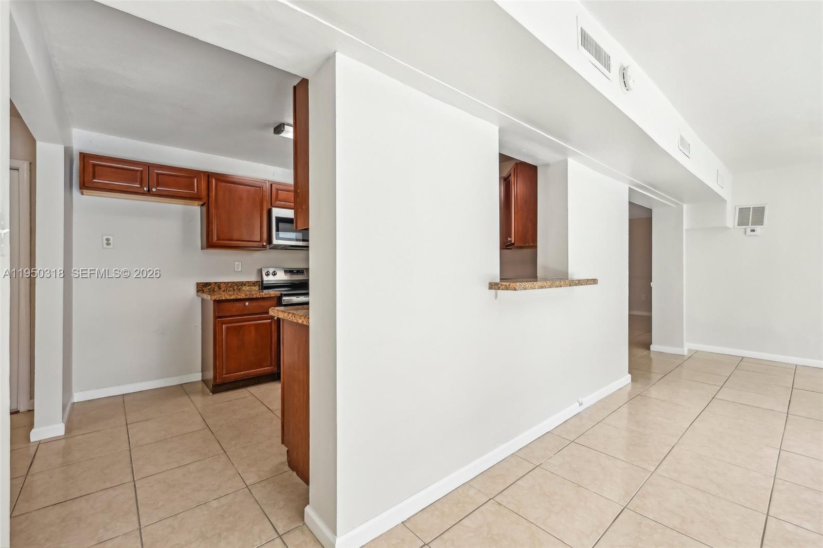 COUNTRY CLUB VILLAGE SEC - Residential