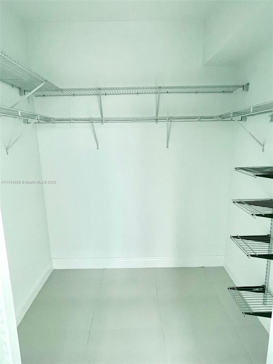 THE PLAZA 851 BRICKELL CO - Residential Lease