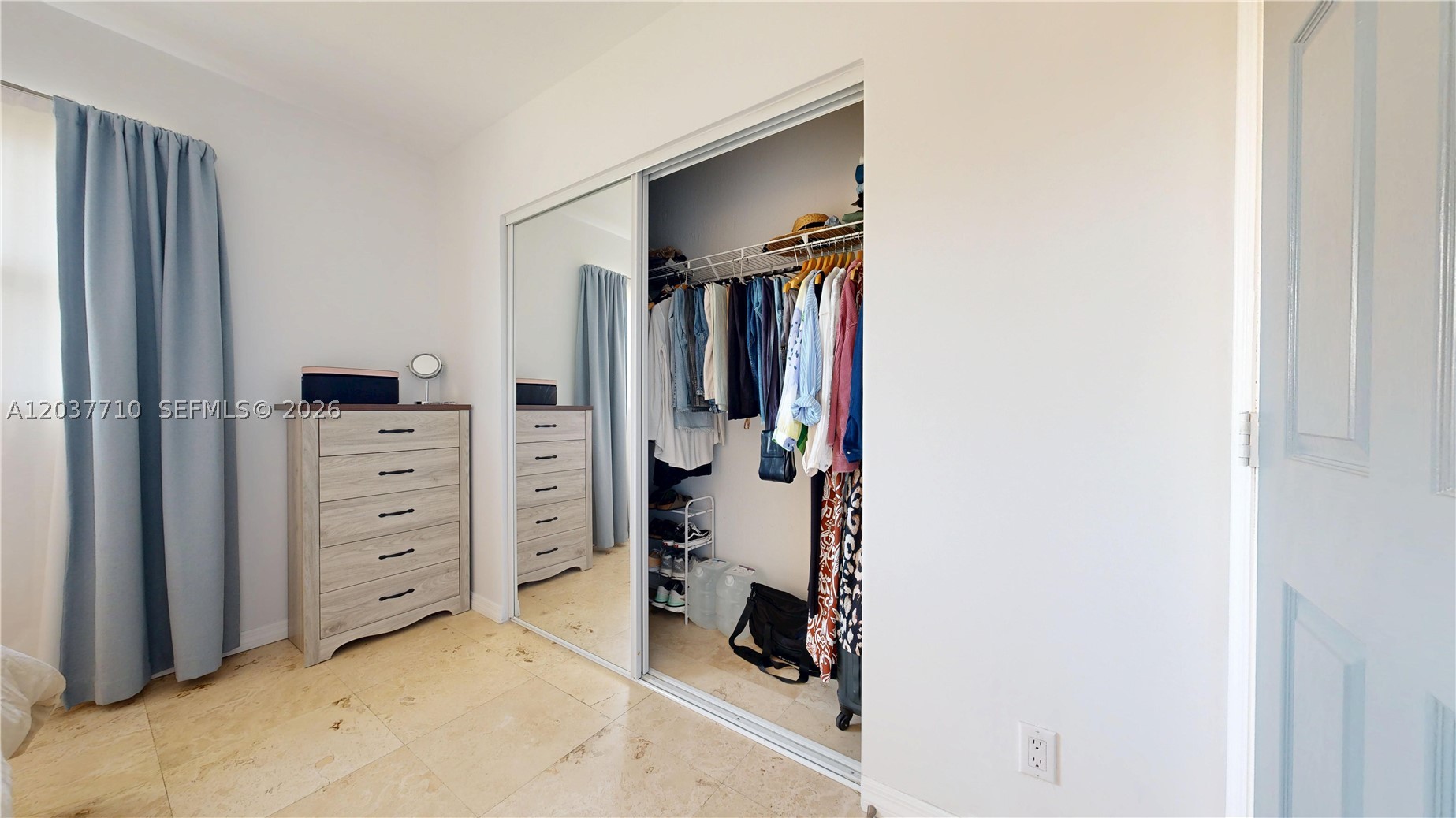 CASCADE FALLS CONDO - Residential Lease