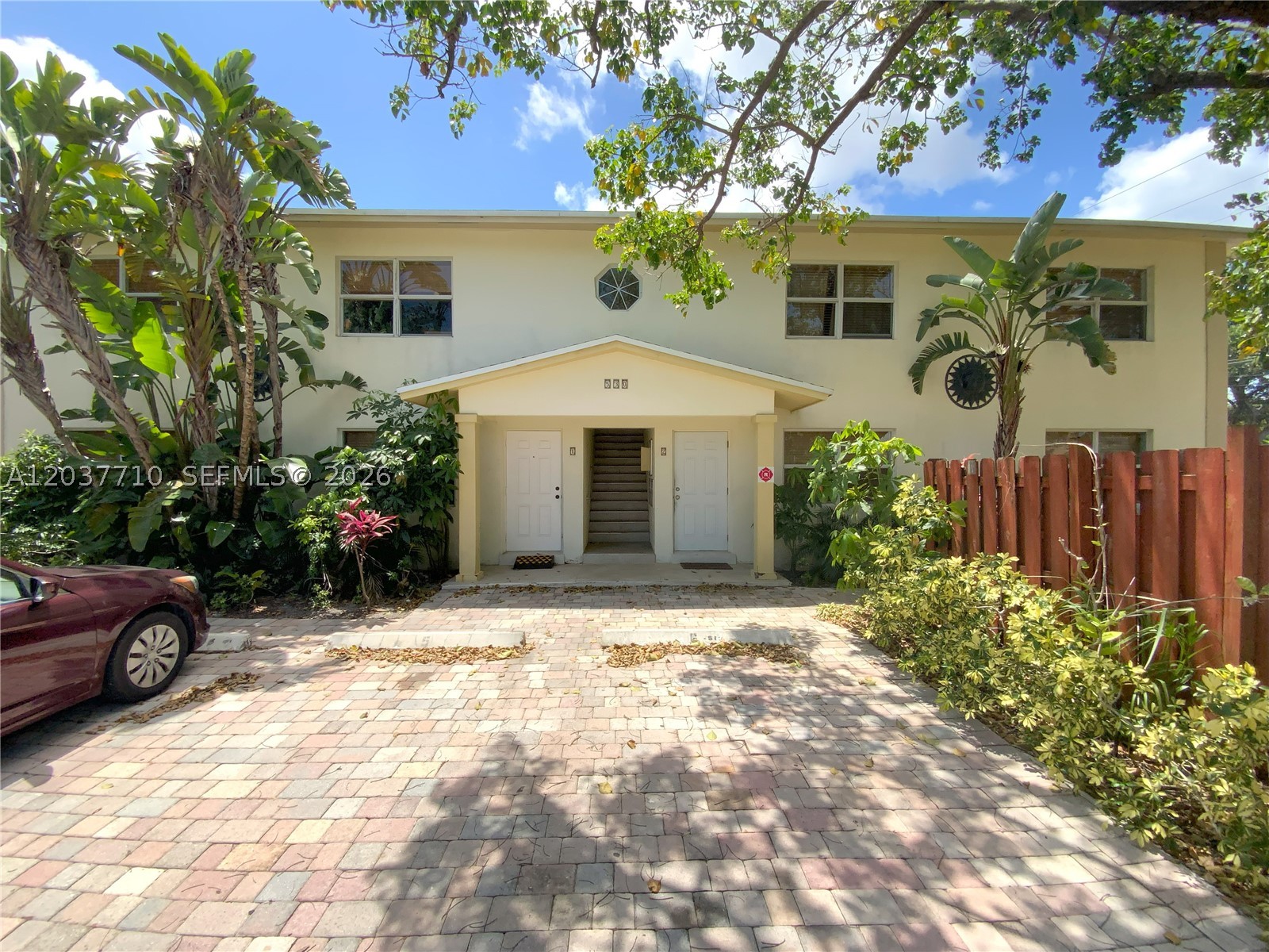 CASCADE FALLS CONDO - Residential Lease