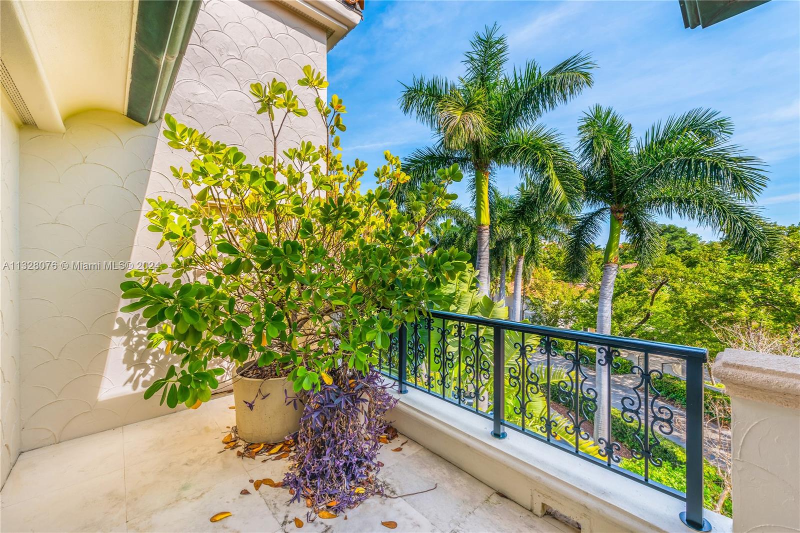 BAYSIDE VILLAGE EAST - Residential