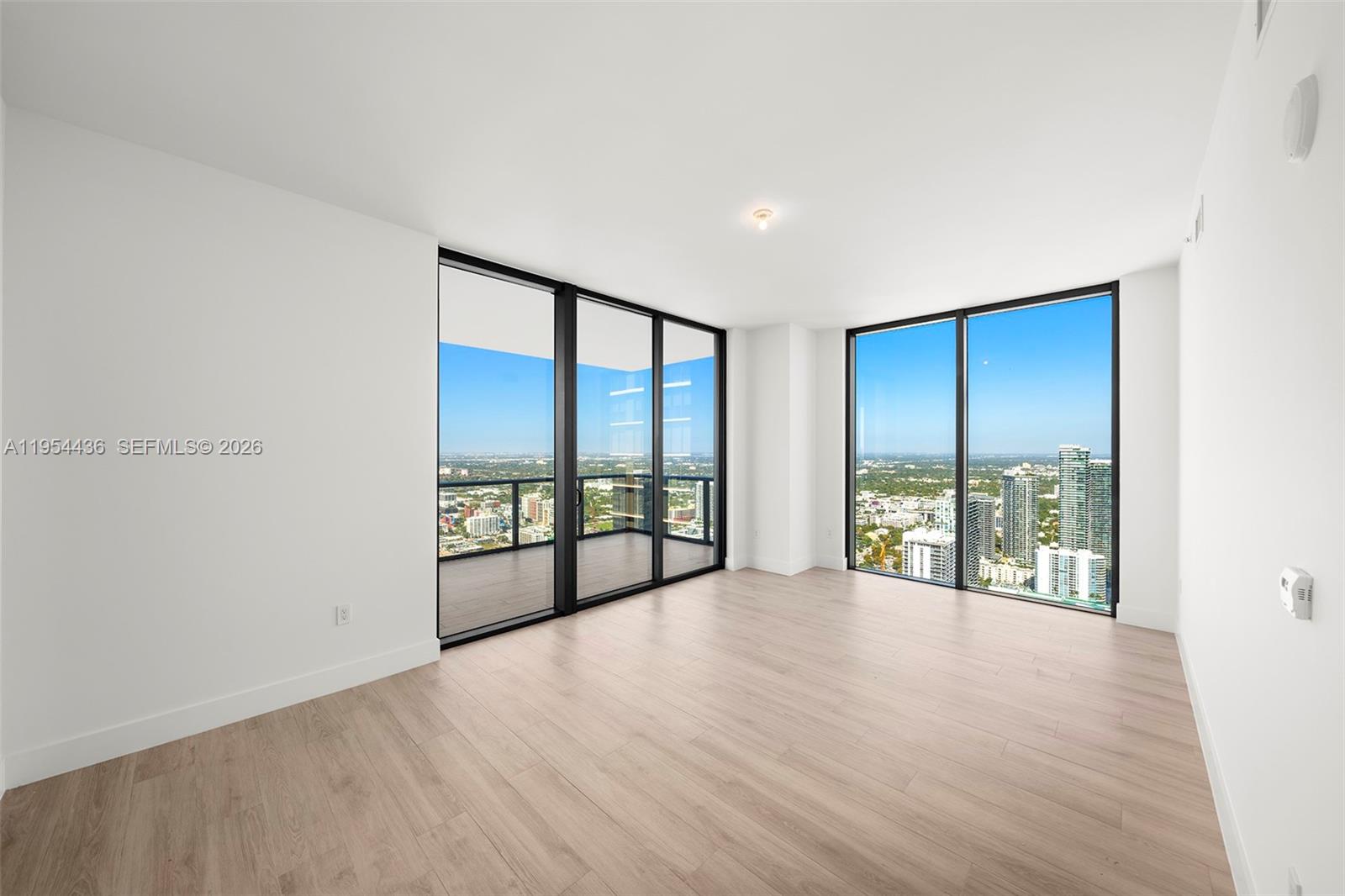 ELYSEE MIAMI - Residential