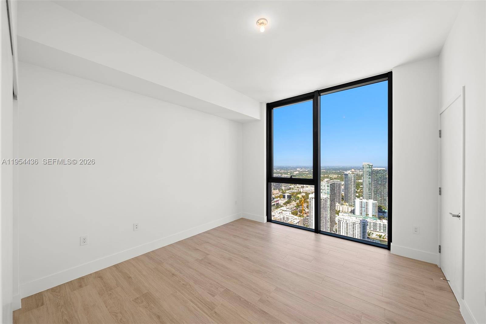 ELYSEE MIAMI - Residential