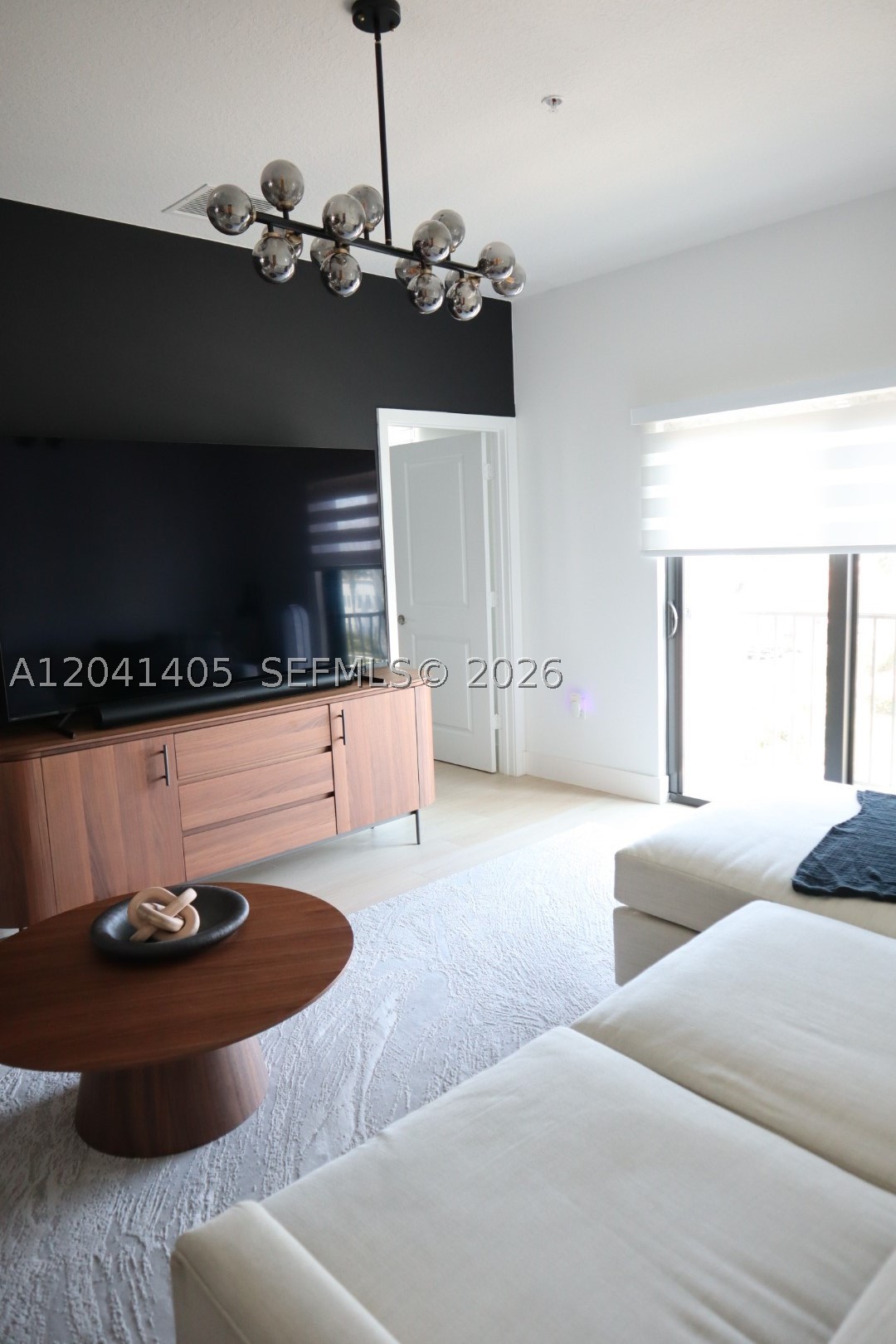 DOWNTOWN DORAL SOUTH PHAS - Residential