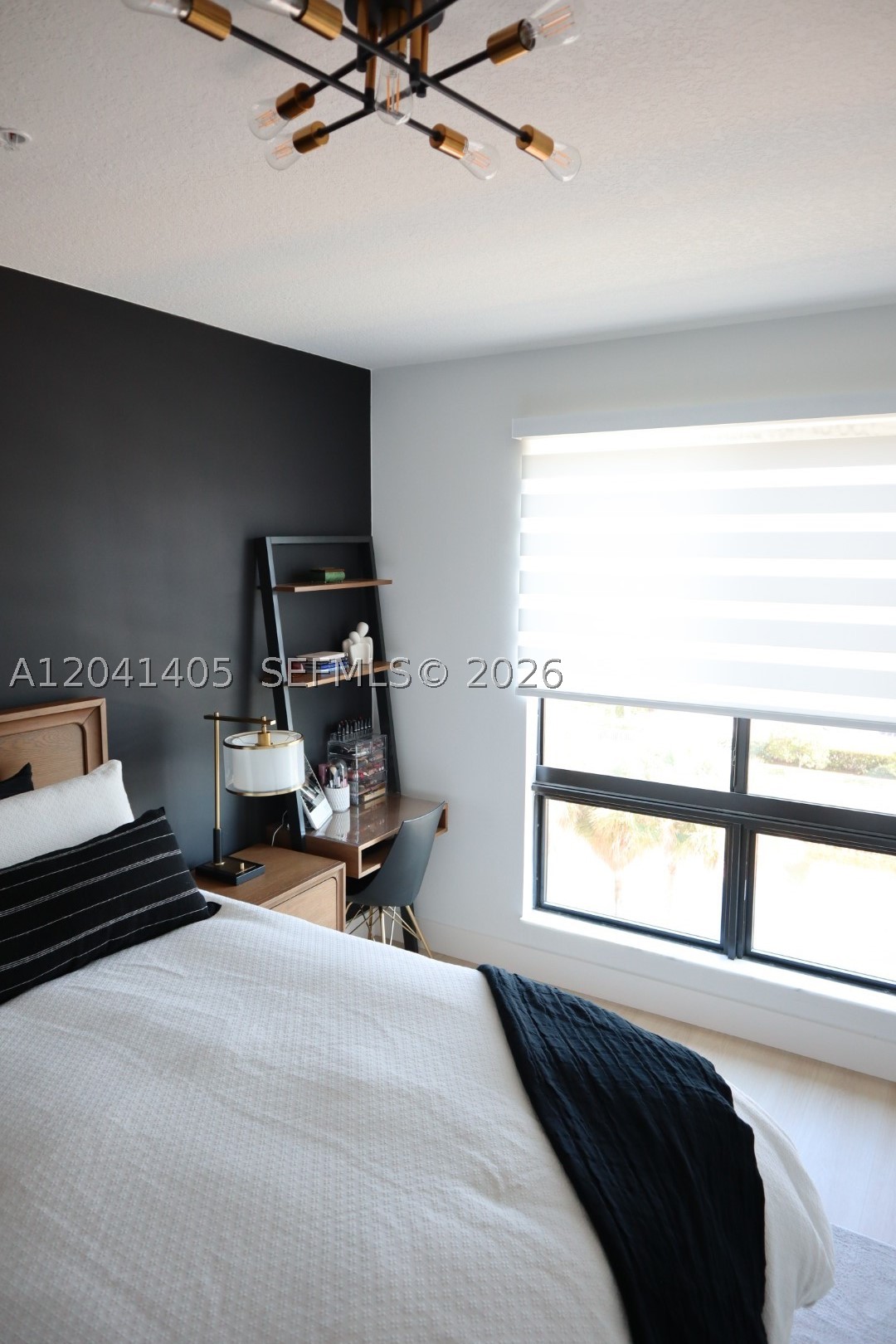 DOWNTOWN DORAL SOUTH PHAS - Residential
